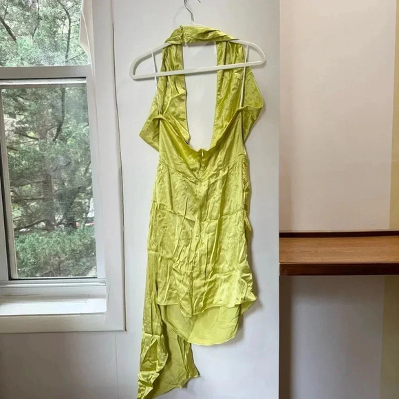 Elliatt Revolve Croatia Mini Dress Cocktail Party Crossover Halter in Citron - Picture 10 of 17